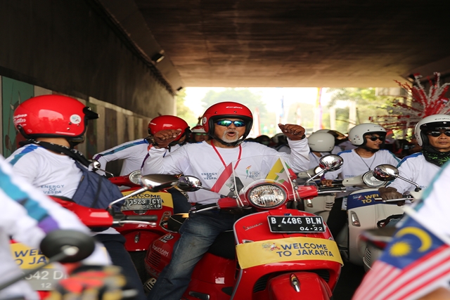 Vespa Pawai Obor Asian Games 2018